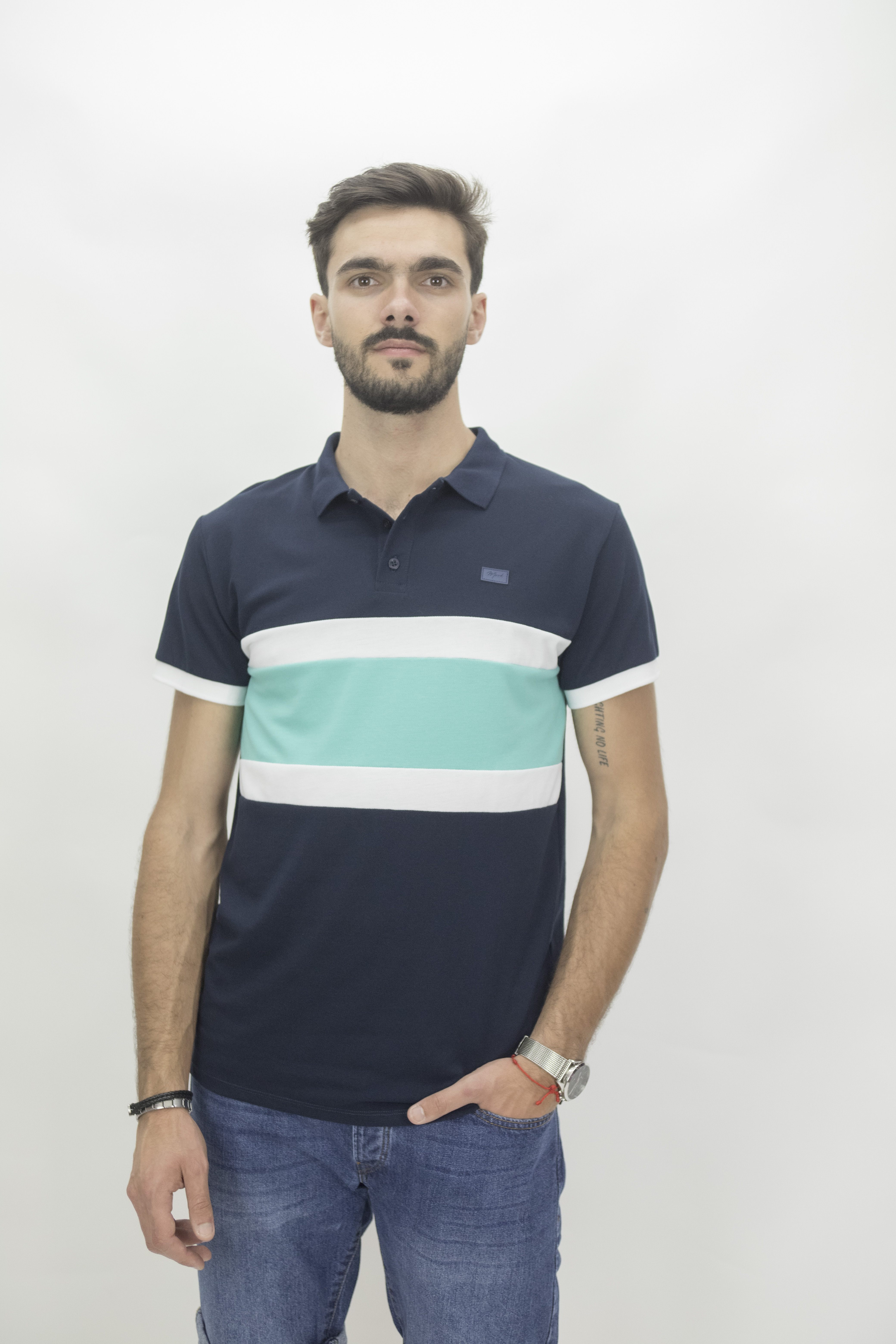 Polo Homem 50% Algodão 50% poliester                 