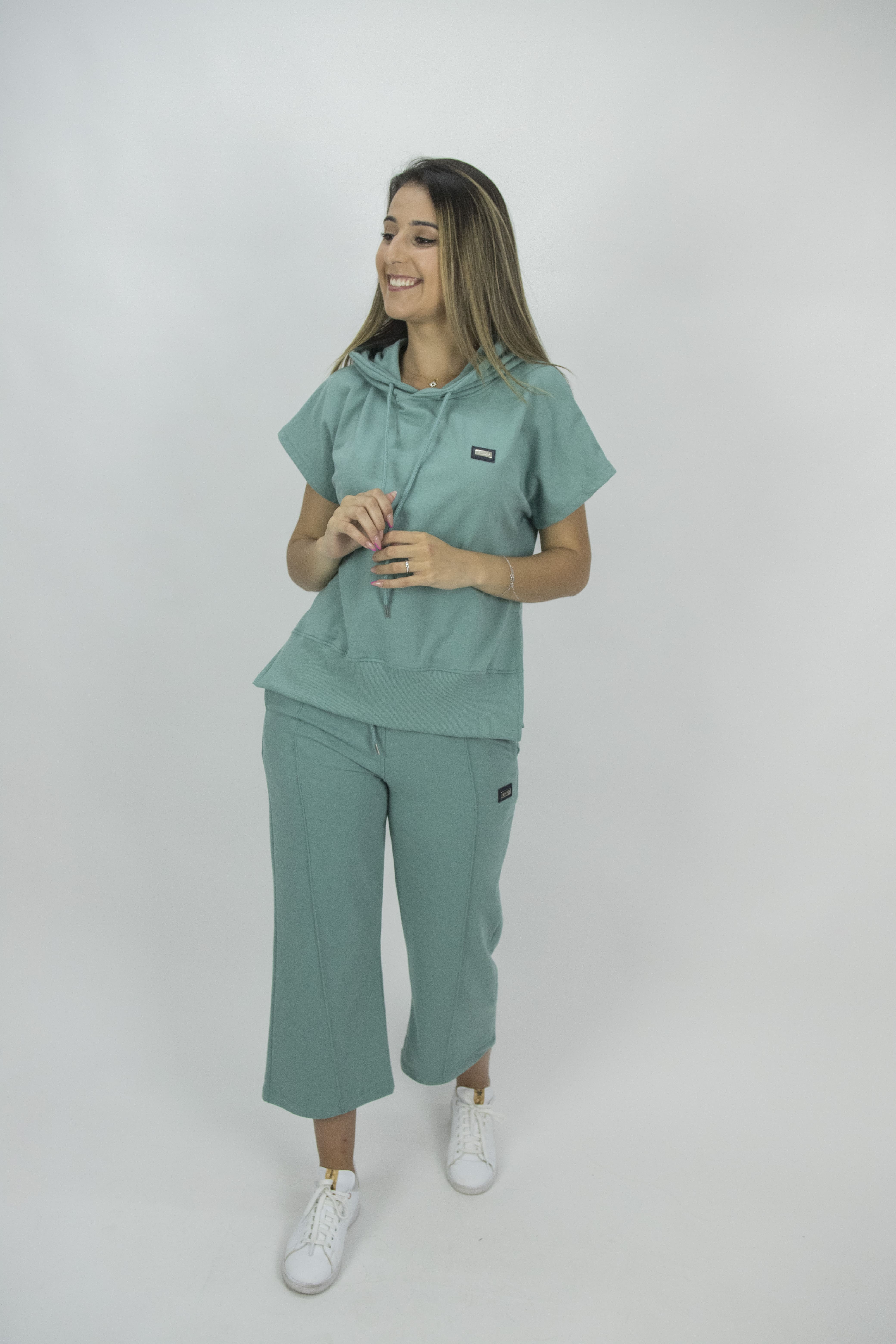 Conjunto Senhora Sweats + Pantalona  50% Algodão 50% poliester            